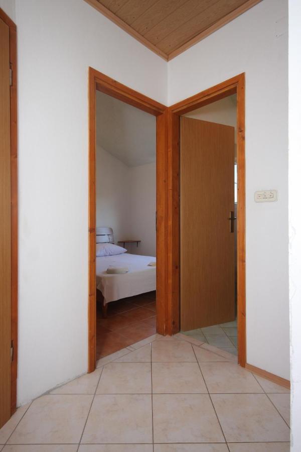 Apartments By The Sea Luka, Dugi Otok - 8182 Ллука Экстерьер фото
